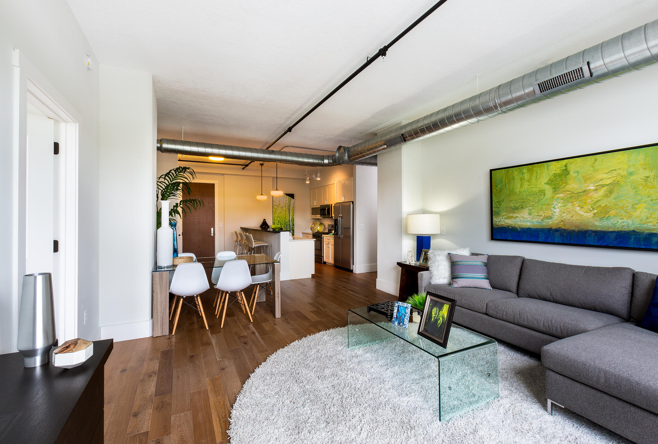 Interior architectural photograph at Cast Iron Lofts in Jersey City New Jersey.  City Homes and Gardens, Manhattan Building Company. Luxury rental apartments with numerous amenities. Swimming pool,gym,library,laundry in the apartments, high ceilings, wood floors, Viking appliances in the kitchen : IMAGES-Keywording : New York NY Architectural Photographer | Interior and Exterior