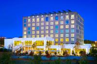Proximity Hotel in Greensboro, North Carolina eco-green hotel utilizing state of the art energy saving devices. One of the first LEED Gold certification hotels in the US. - ©2025 Salem Krieger All Rights Reserved NYC Photographer