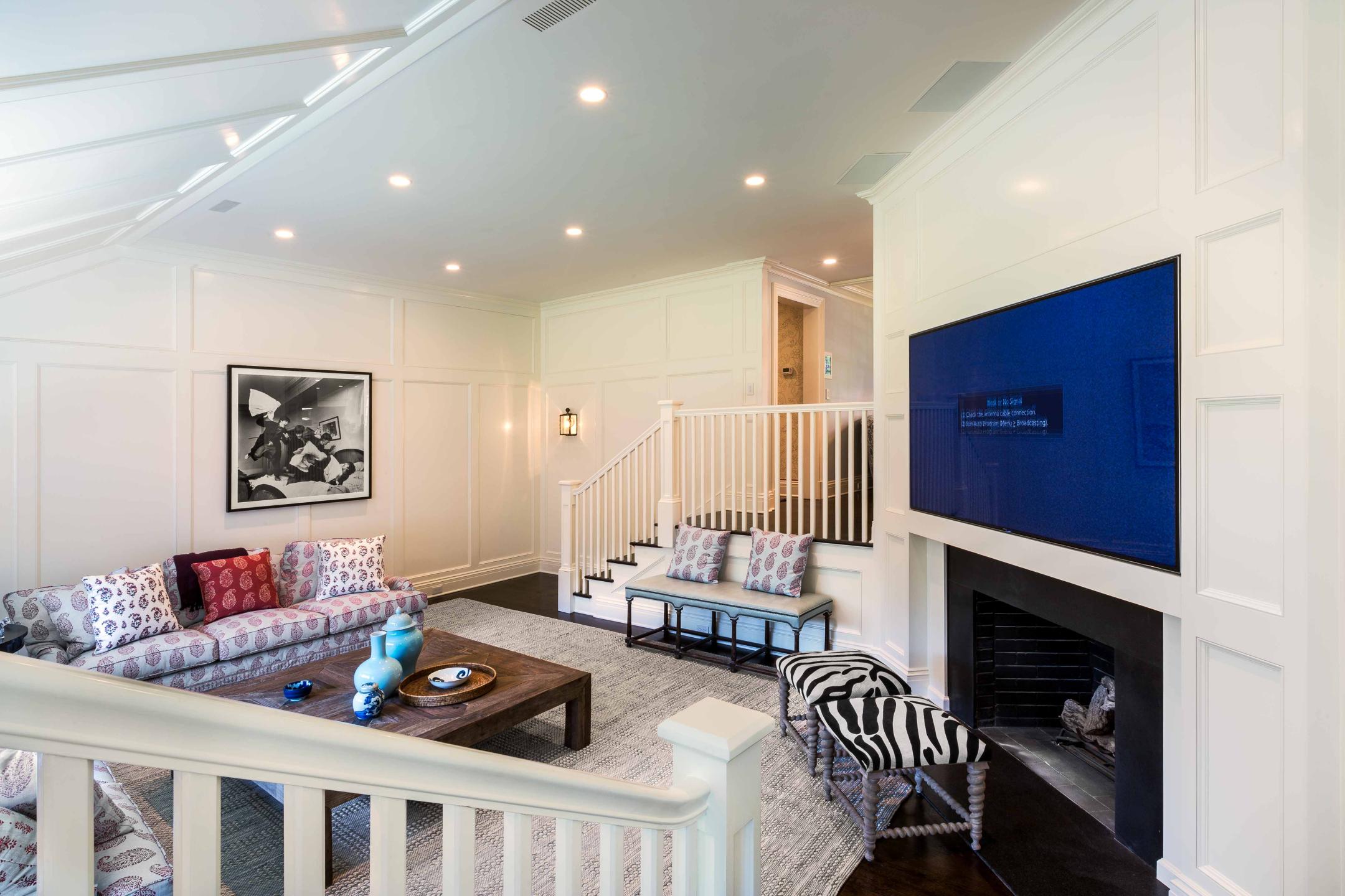 Interior photography of luxury homes with sound systems created and installed by Kaiden featuring multi sound systems for audio throughout the entire home : IMAGES-Keywording : New York NY Architectural Photographer | Interior and Exterior