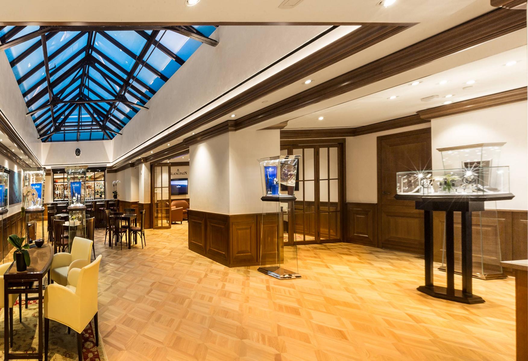 Blancpain Watches interior and exterior architectural photographs of the retail store on Fifth Avenue New York City : IMAGES-Keywording : New York NY Architectural Photographer | Interior and Exterior