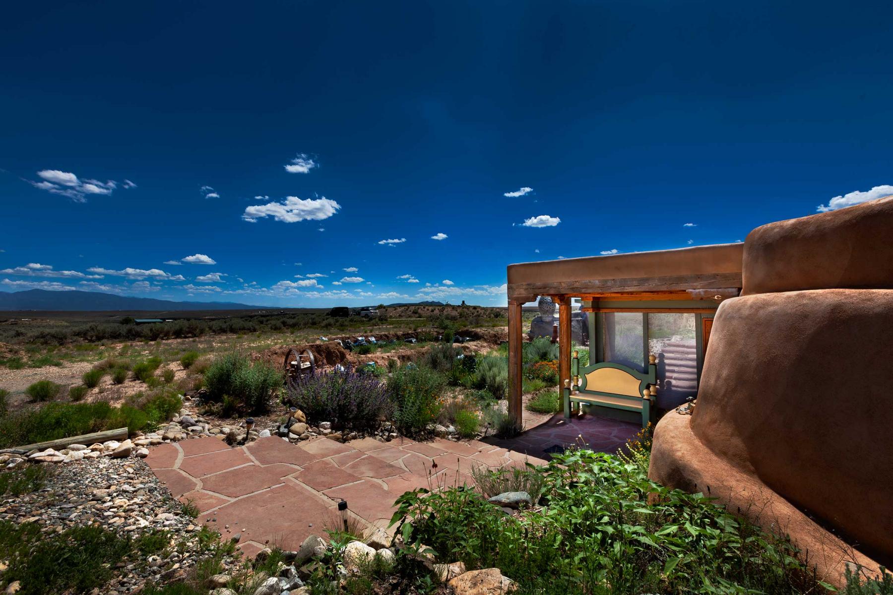  : Earthship Architecture  : New York NY Architectural Photographer | Interior and Exterior Photography