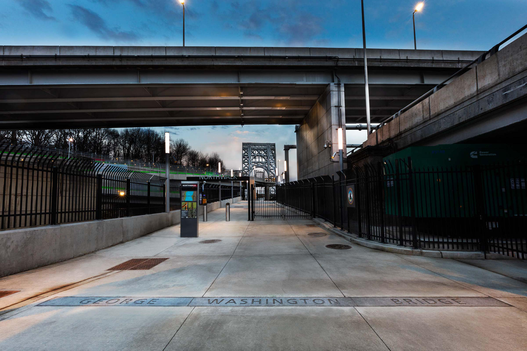 Fort Lee - New Jersey- Port Authority of NYNJ project featuring the renovated Northwalk for pedestrians and bicyclists.  The Northwalk runs from Fort Lee-NJ to NYC at 180th street. : Port Authority NYNJ : New York NY Architectural Photographer | Interior and Exterior Photography