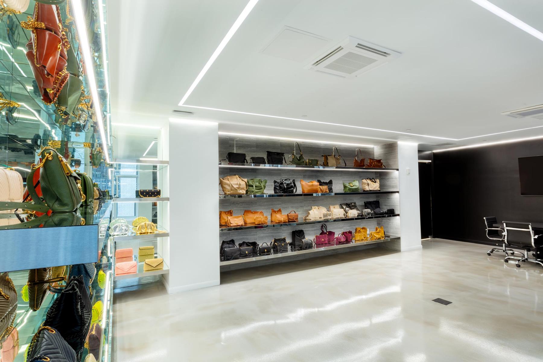 Just one of the showrooms with easy to display shelving. : Dynamic Construction NY : New York NY Architectural Photographer | Interior and Exterior Photography