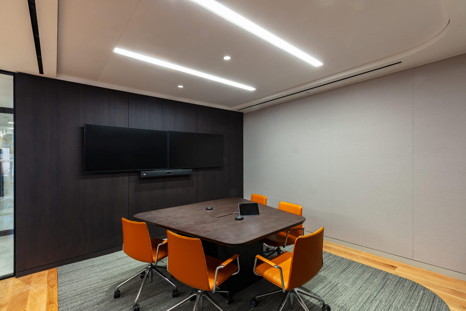 : DECCA CONTRACT : New York NY Architectural Photographer | Interior and Exterior Photography
